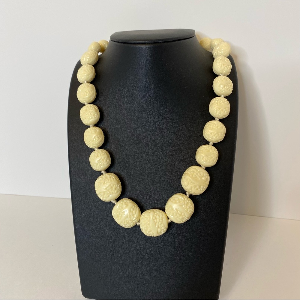 Vintage Celluloid Style Plastic Necklace Bird Floral Beads Cream Tone